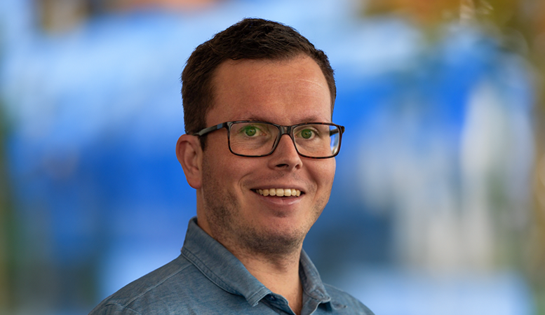 /